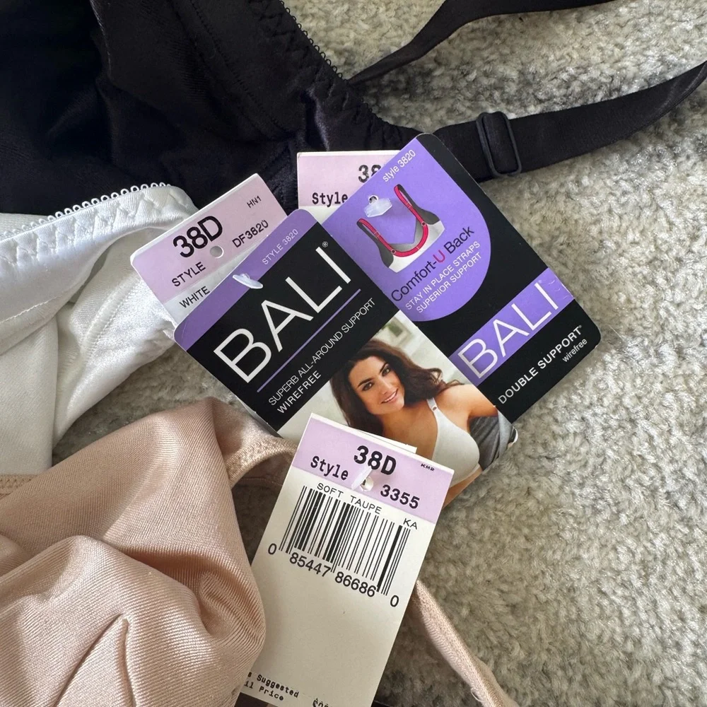 Bali bra NWT bundle - Picture 10 of 13